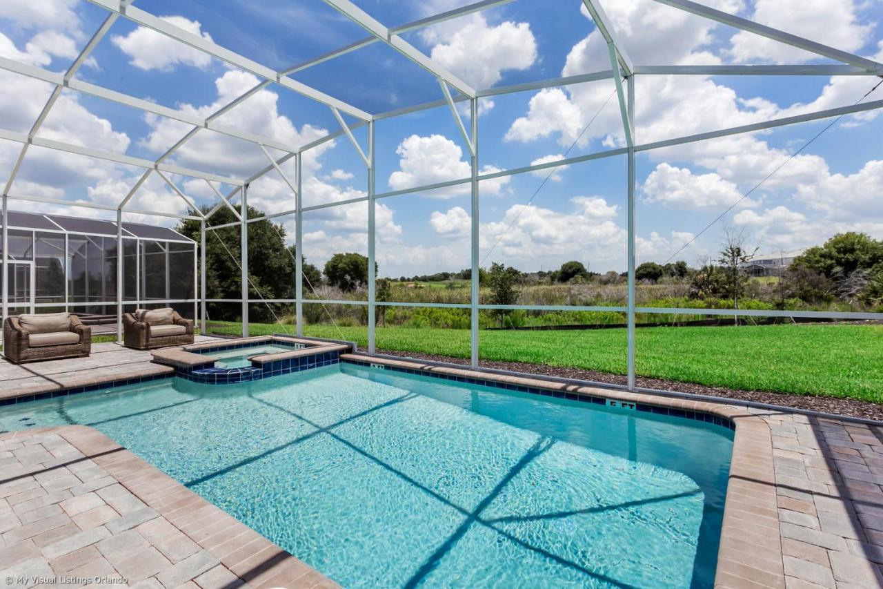Contemporary Home W Private Pool& Spa Davenport Exterior photo